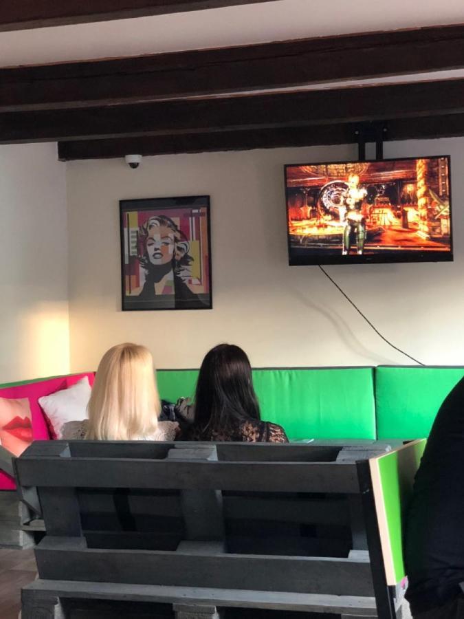 Lucky Hostel На Крещатике كييف المظهر الخارجي الصورة