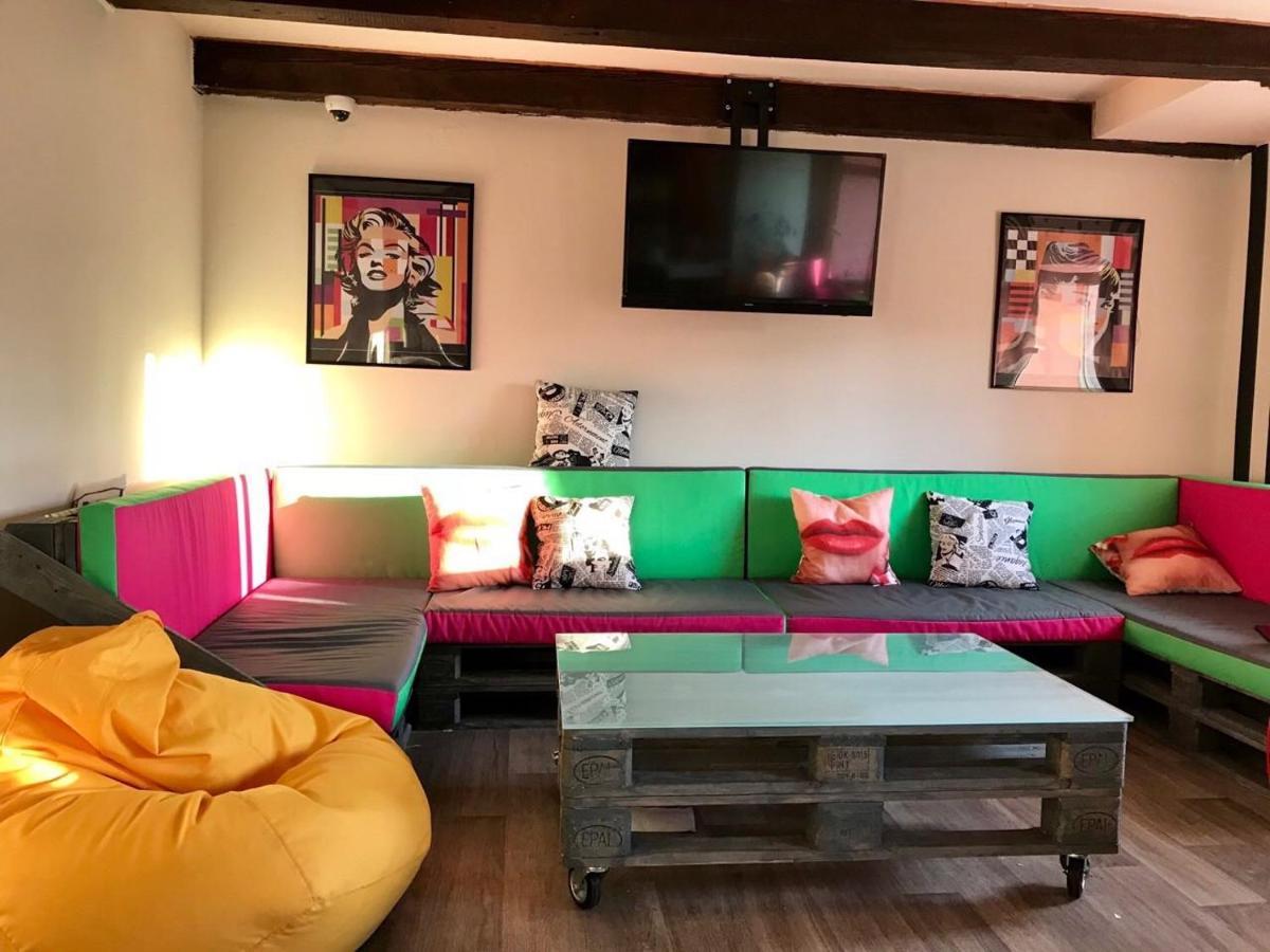 Lucky Hostel На Крещатике كييف المظهر الخارجي الصورة